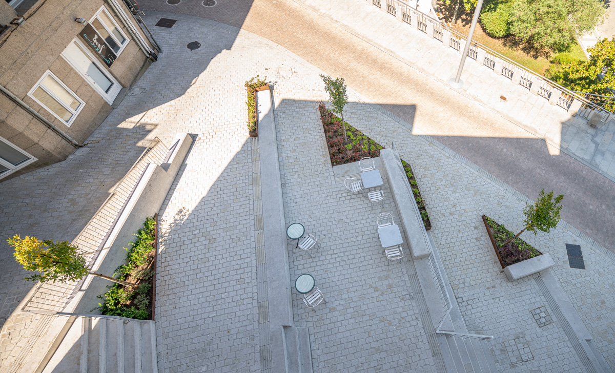 Proyecto de la Plaza dos Viños en Sanxenxo, por Crudo Arquitectura
